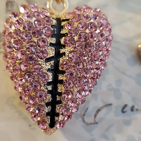 NWT Pink Rhinestone Broken Stitch Heart Necklace - Picture 8 of 8